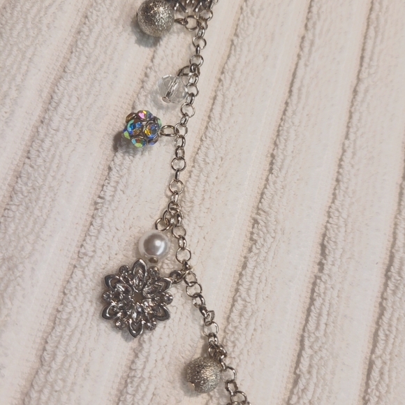 Holiday Lane Silver-Tone Pavé & Imitation Pearl Snowflake 36" Strand Nec… - Picture 3 of 4